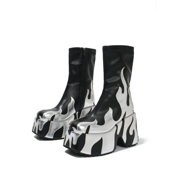 Maxi-Boots
